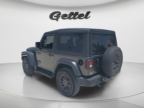 Used 2025 Jeep Wrangler Sport AWD/4WD image 7