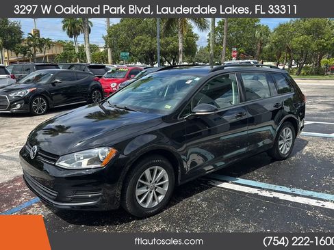 Used 2016 Volkswagen Golf S FWD image 6