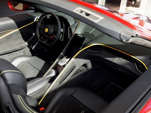 Used 2025 Ferrari Roma Spider image 42