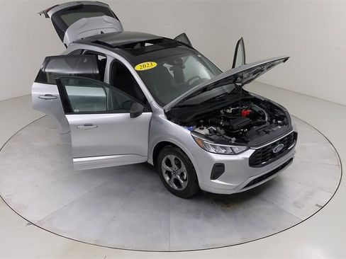 Certified 2023 Ford Escape ST-Line w/ Tech Pack #1 image 45