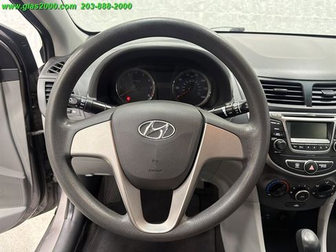 Used 2017 Hyundai Accent SE FWD image 4