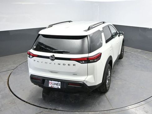 Used 2025 Nissan Pathfinder SV AWD/4WD image 35