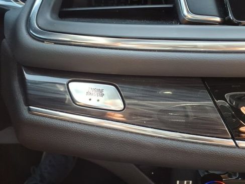 Used 2024 Buick Enclave Essence w/ Experience Buick Package FWD image 34