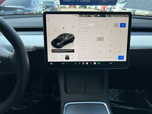 Used 2023 Tesla Model Y 2WD image 41