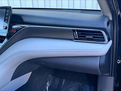 Used 2023 Toyota Camry XSE FWD image 17