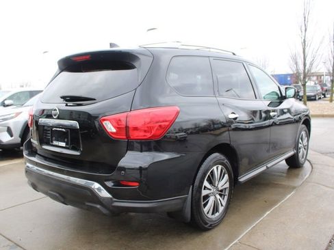 Used 2019 Nissan Pathfinder S image 7