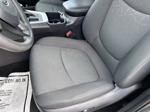 Used 2024 Toyota RAV4 XLE image 21