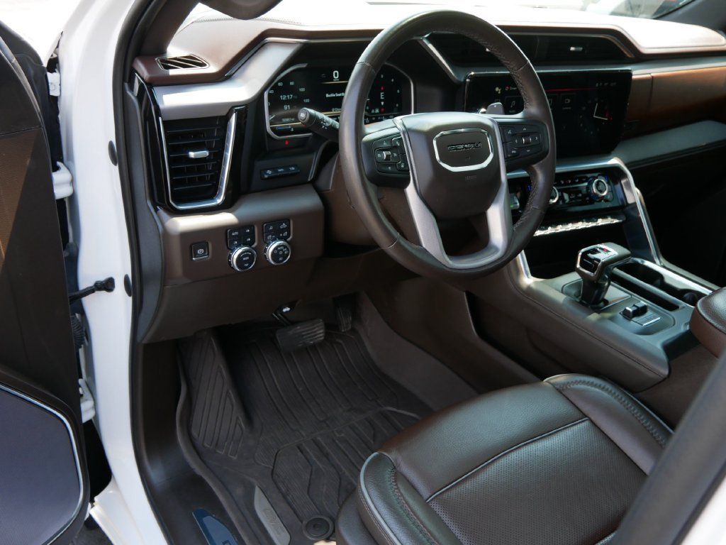 Certified 2022 GMC Sierra 1500 Denali w/ Denali Reserve Package AWD/4WD image 17