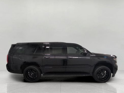 Used 2019 Chevrolet Suburban Premier AWD/4WD image 11