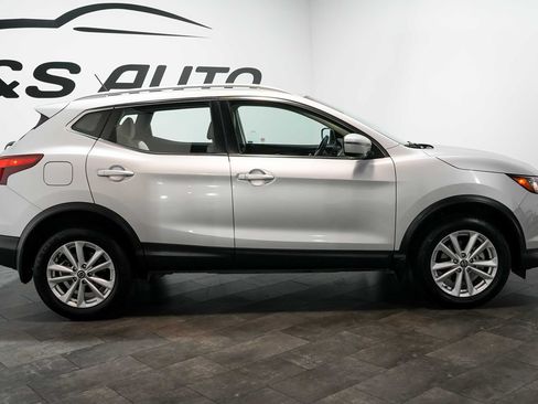 Used 2019 Nissan Rogue Sport SV w/ All-Weather Package FWD image 8