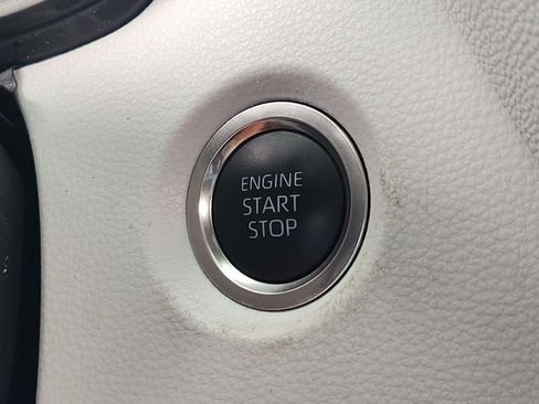 Used 2024 Toyota Corolla SE FWD image 15