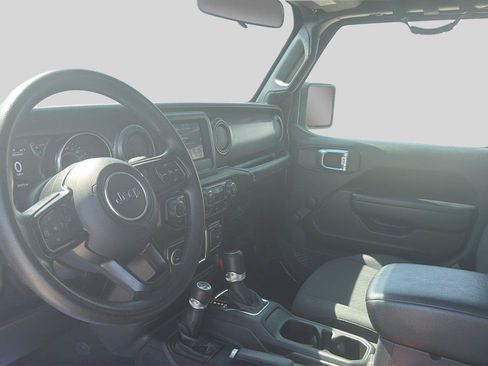Used 2022 Jeep Wrangler Unlimited Sport AWD/4WD image 16