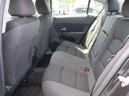 Used 2014 Chevrolet Cruze LT FWD image 18