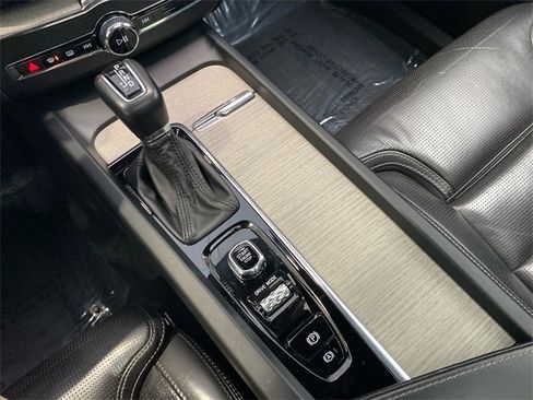 Used 2020 Volvo XC60 T6 Inscription image 20