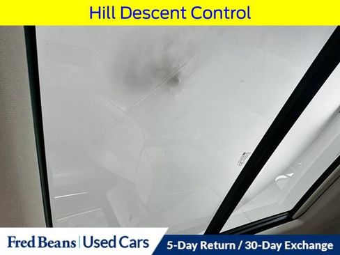 Used 2022 GMC Yukon XL Denali image 29