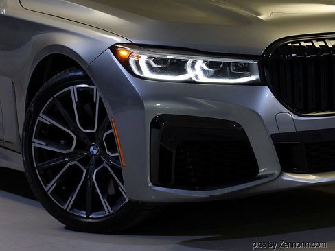 Certified 2022 BMW M760i xDrive w/ Luxury Rear Seating Package image 3