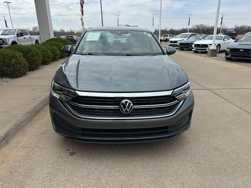 Used 2024 Volkswagen Jetta S image 8
