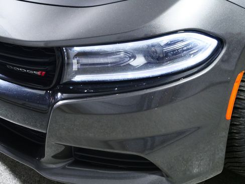 Used 2019 Dodge Charger SXT w/ Plus Group image 16