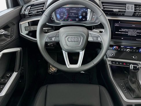 Used 2025 Audi Q3 2.0T Premium w/ Convenience Package AWD/4WD image 5