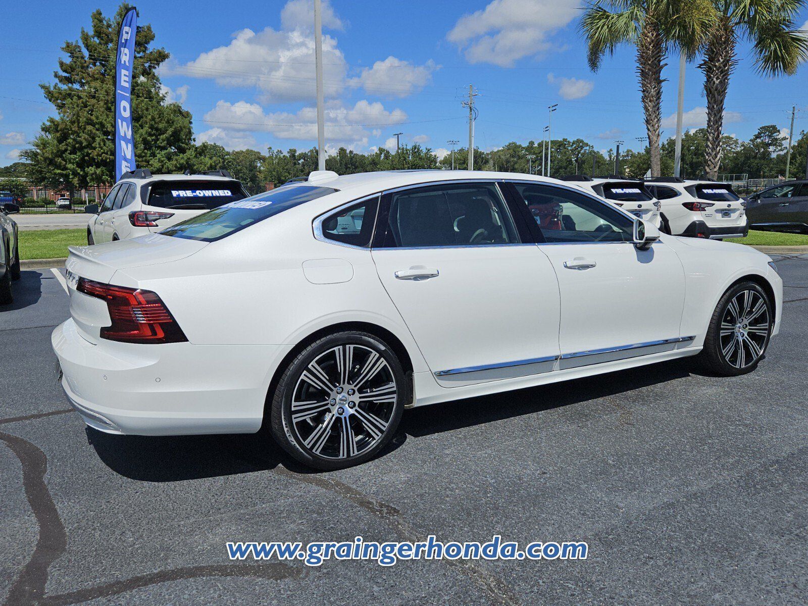 Used 2022 Volvo S90 B6 Inscription w/ Advanced Package AWD/4WD image 5