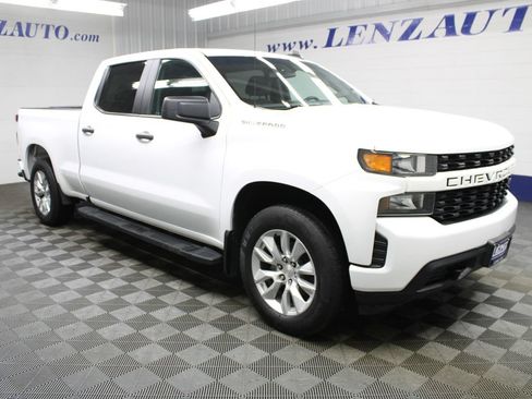 Used 2021 Chevrolet Silverado 1500 Custom AWD/4WD image 3