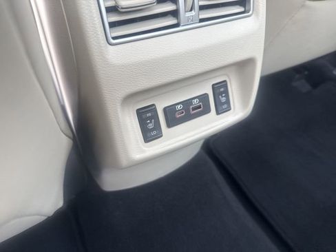 Used 2023 Nissan Maxima Platinum w/ Sport Mat Group FWD image 22