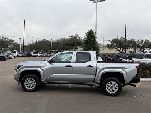 Certified 2025 Toyota Tacoma SR image 4