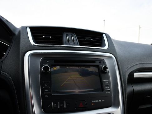 Used 2016 GMC Acadia SLT AWD/4WD image 18