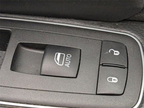 Used 2024 RAM 2500 Big Horn image 34