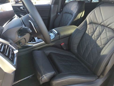 New 2026 BMW X7 xDrive40i w/ M Sport Package image 17