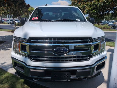 Used 2020 Ford F150 XLT w/ Equipment Group 302A Luxury AWD/4WD image 3