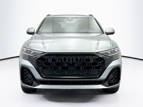 Used 2025 Audi Q8 Premium Plus w/ Premium Plus Package image 2