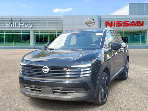 Certified 2025 Nissan Kicks SR w/ SR Premium Package FWD image 2