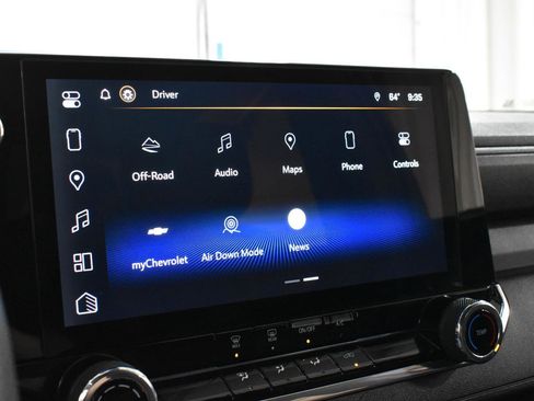 Used 2024 Chevrolet Colorado Trail Boss w/ Advanced Trailering Package image 15