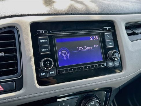 Used 2019 Honda HR-V LX image 14