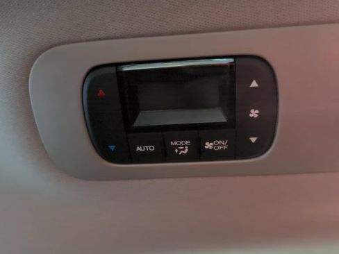 Used 2024 Honda Odyssey Elite image 23