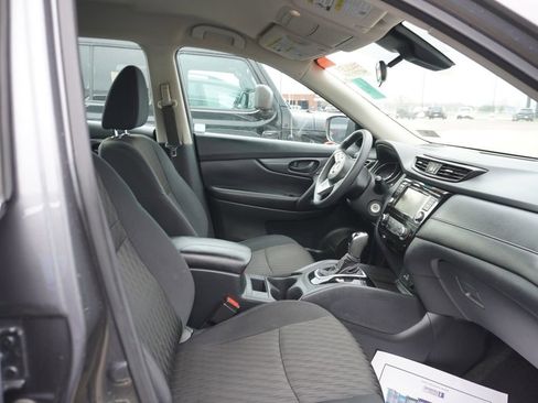 Used 2020 Nissan Rogue S image 8