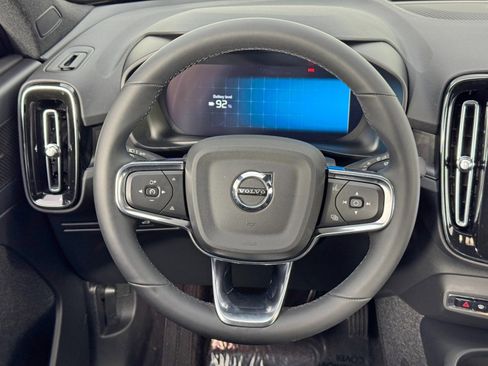 Used 2023 Volvo C40 P8 Recharge Ultimate image 20