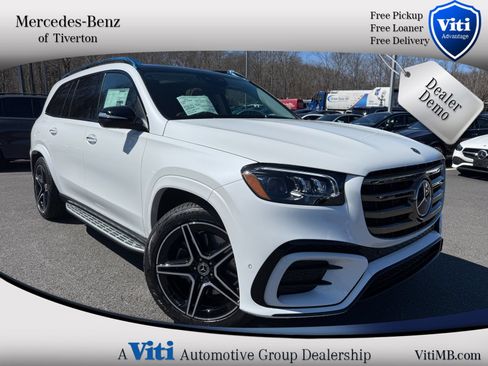 Used 2026 Mercedes-Benz GLS 450 4MATIC image 1