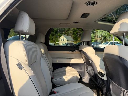 Used 2024 Hyundai Palisade Limited AWD/4WD image 27