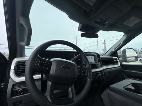Used 2024 Ford F250 XL w/ STX Appearance Package image 14