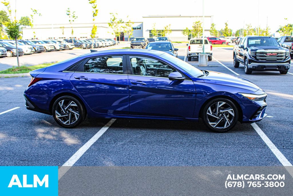 Used 2024 Hyundai Elantra Limited FWD image 6