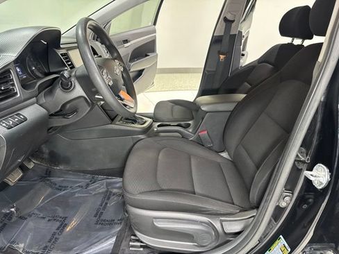 Used 2019 Hyundai Elantra SEL w/ Cargo Package FWD image 11