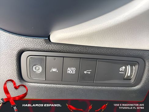 Used 2025 Chevrolet Equinox EV LT image 17