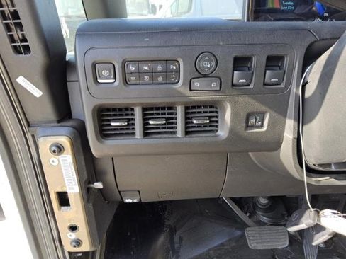 Used 2024 Chevrolet Brightdrop 600 w/ Commercial Equipment Package AWD/4WD image 6