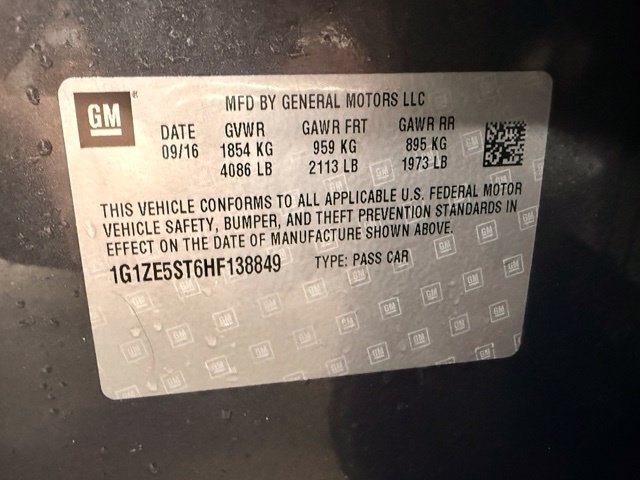 Used 2017 Chevrolet Malibu LT FWD image 9