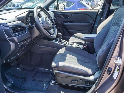 Used 2025 Subaru Forester Premium w/ Convenience Package #1 image 16