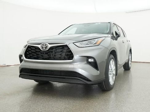 New 2026 Toyota Highlander Limited AWD/4WD image 49