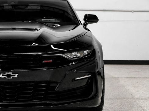 Used 2019 Chevrolet Camaro SS RWD image 40