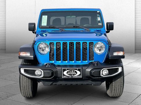 Used 2023 Jeep Gladiator Sport w/ Trailer Tow Package image 2